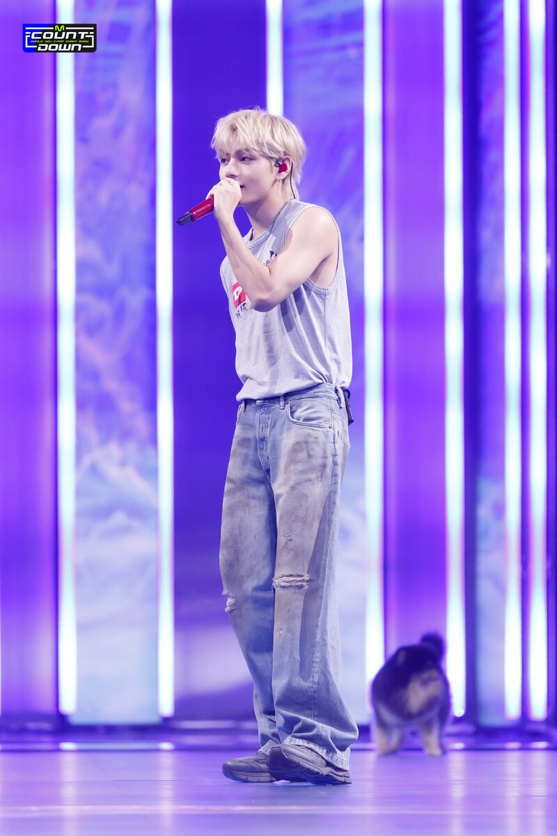 230914 BTS V -  'Slow Dancing' at M Countdown documents 28