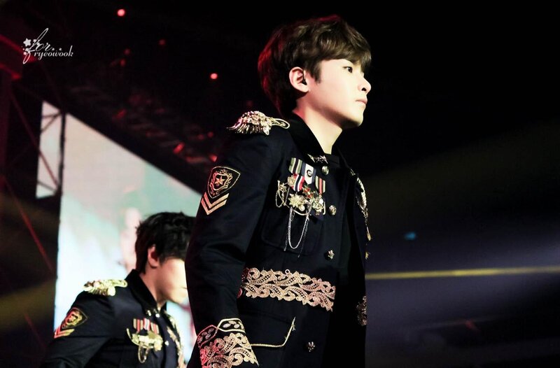 150301 Super Junior Ryeowook at SS6 in Macau documents 3