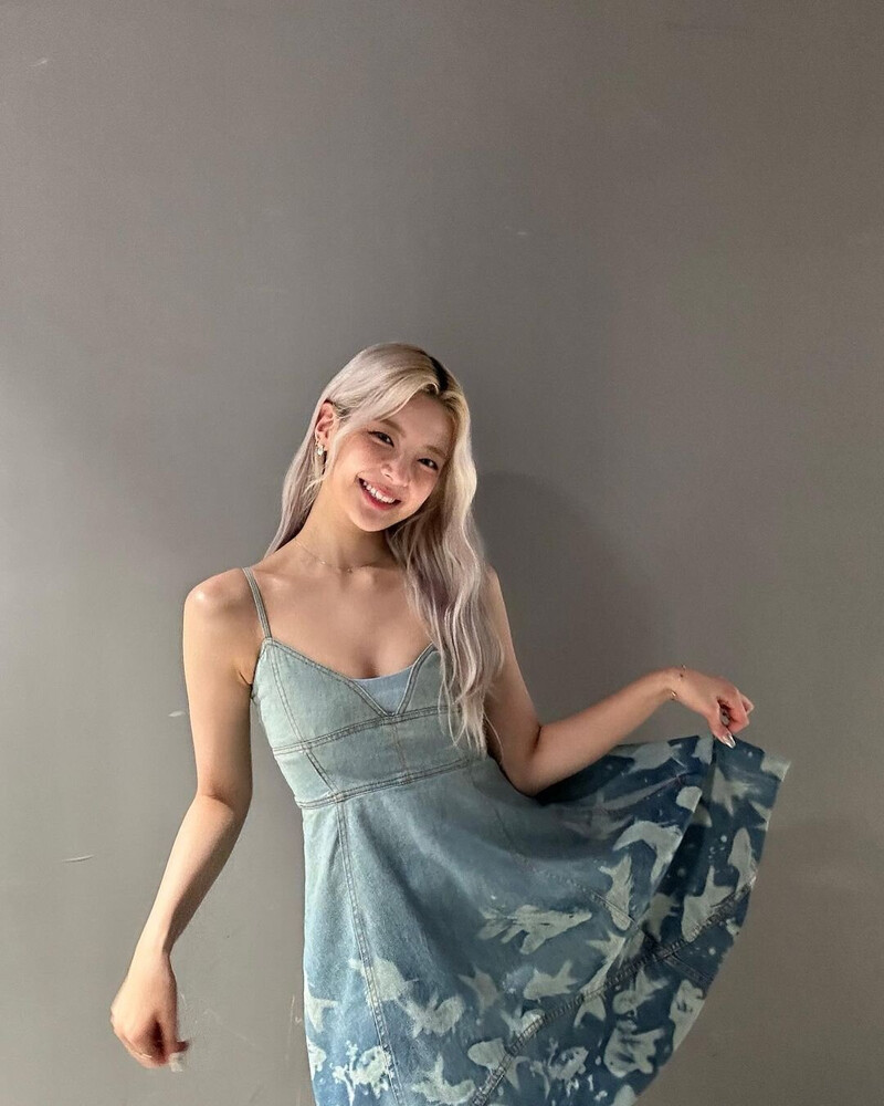 230619 - ITZY Lia Instagram Update documents 10