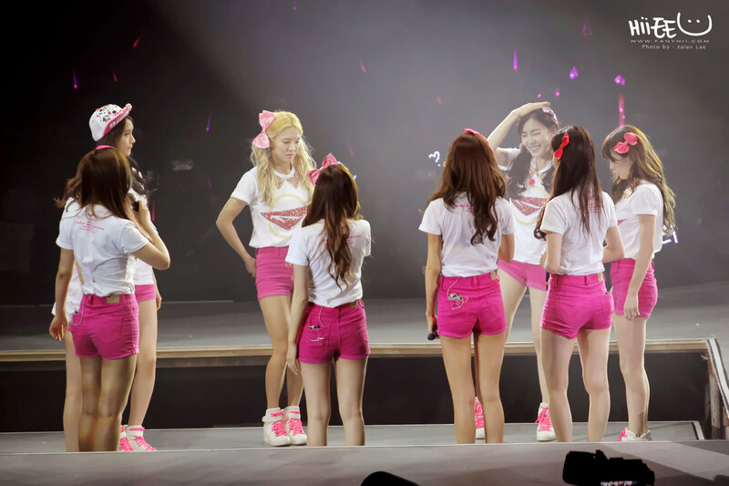 140215 Girls' Generation at Girls & Peace World Tour in Macau documents 12