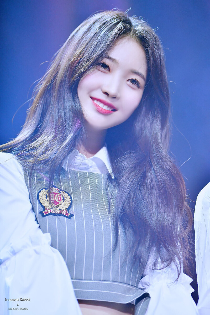 190318 Everglow Sihyeon - Debut showcase documents 19