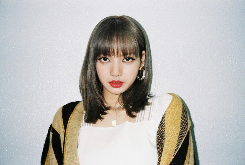 190806 LISA Instagram Update documents 9