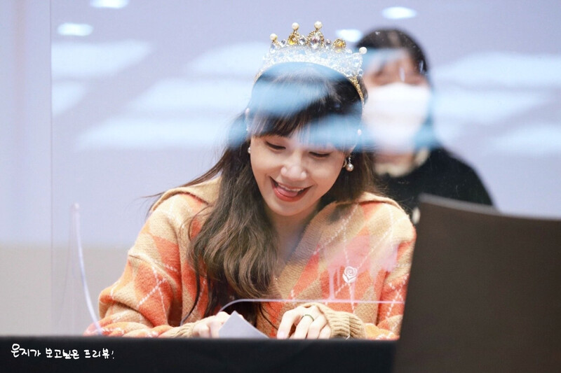 220219 Apink EUNJI at fansign event documents 23