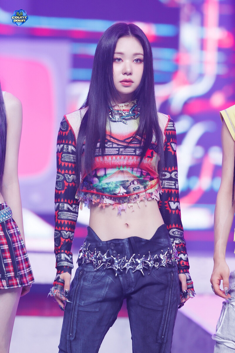 240606 BADVILLAIN Hu'e - 'YAH-HO (BADTITUDE)' + 'BADVILLAIN' at M COUNTDOWN documents 1