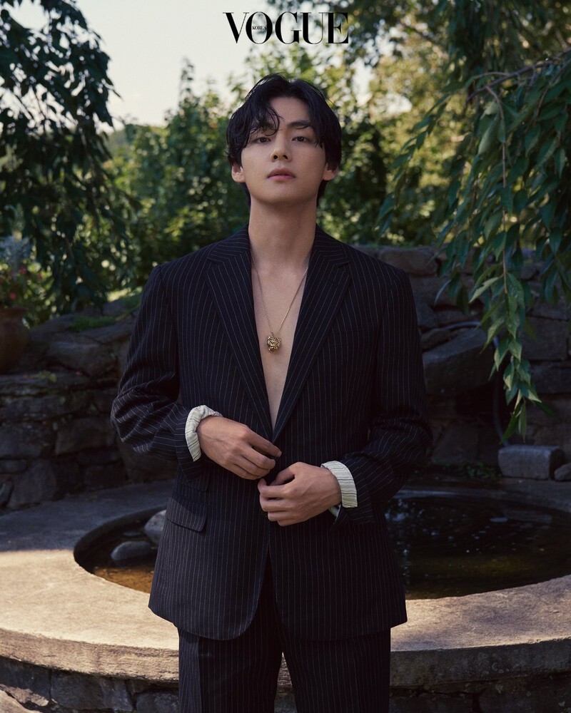 BTS V for VOGUE Korea x CARTIER October Issue 2022 documents 4