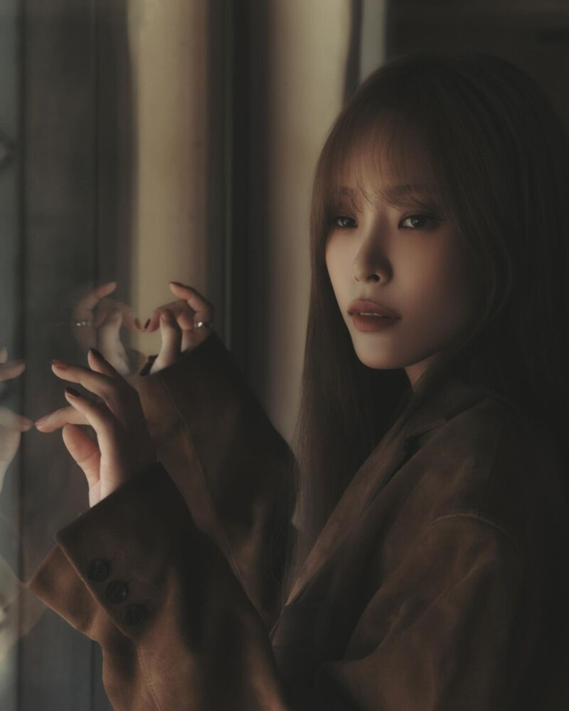 Heize]  The 9th Mini Album [FALLIN']  🍂 2024.11.06 (Wed) 6PM KST documents 4