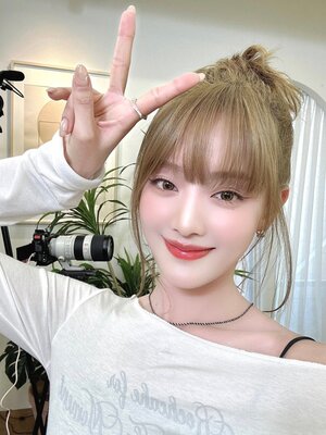 240711 - (G)I-DLE Twitter Update with MINNIE