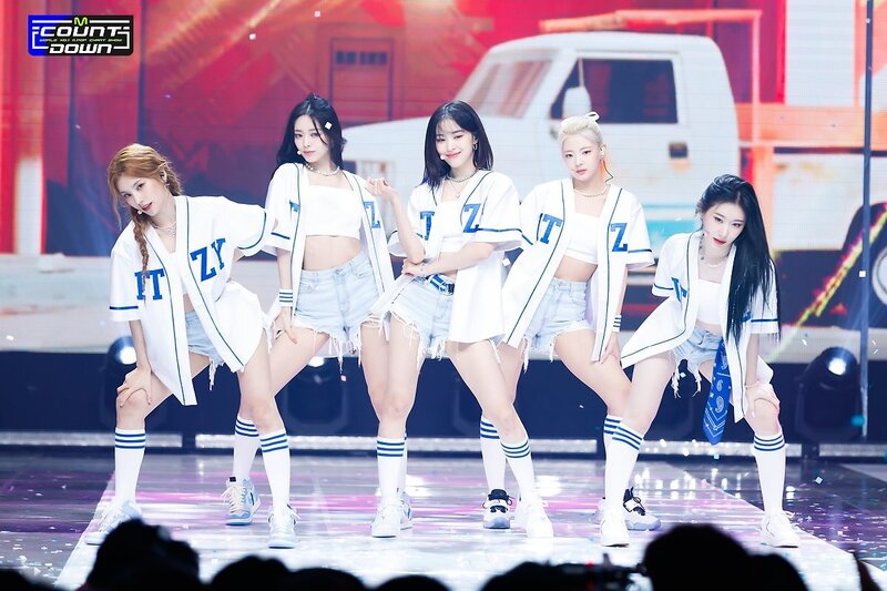 230803 - ITZY 'None of My Business' at M COUNTDOWN documents 12