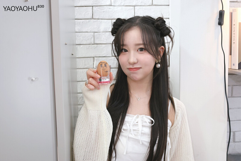 240830 SORA - pics from Birthday Cafe documents 19