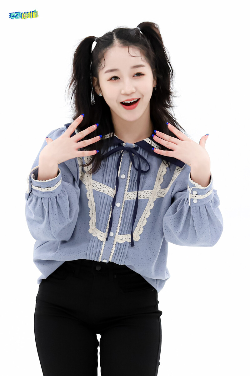 220201 MBC Naver Post - Kep1er at Weekly Idol documents 9