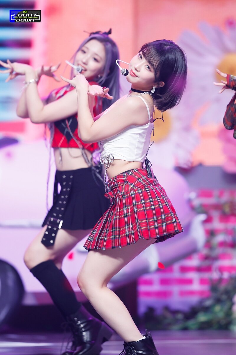 231012 KEP1ER - 'Galileo' at M COUNTDOWN documents 8