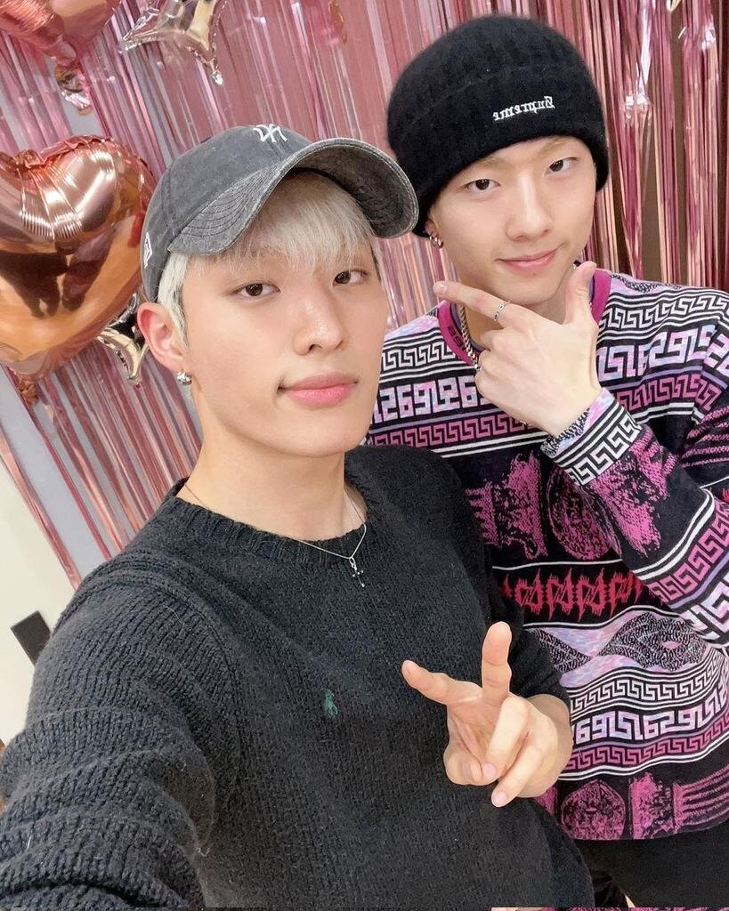 230522 EBS FM Korean Instagram Update - Keeho and Jiung | kpopping
