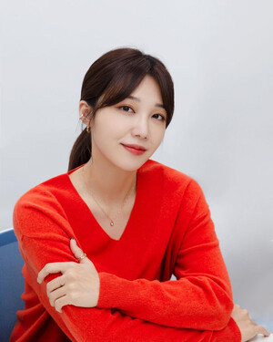 211201 Apink EUNJI instagram update - Interview Pics