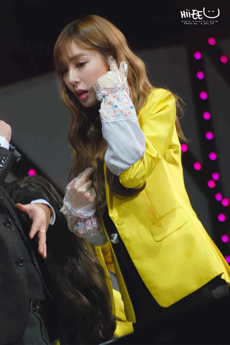 141121 Girls' Generation Tiffany at GG FM in Nanjing documents 1