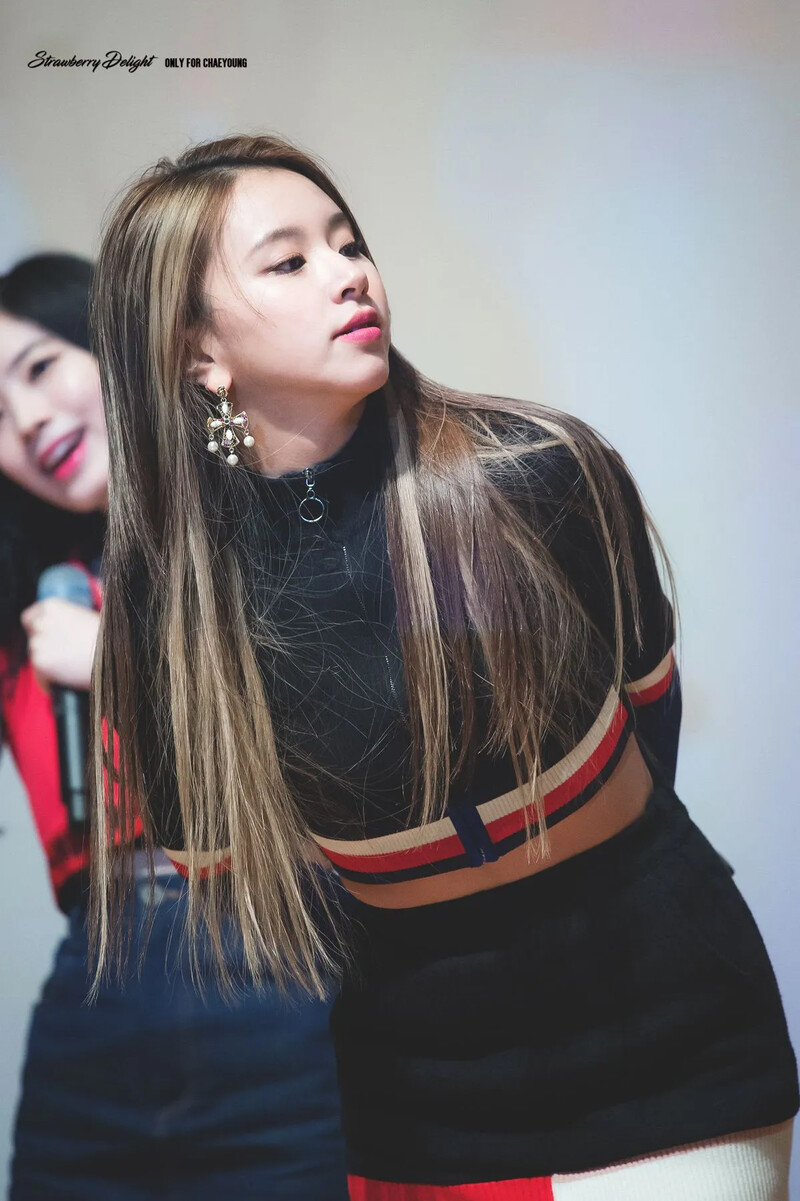 Chaeyoung201.jpg