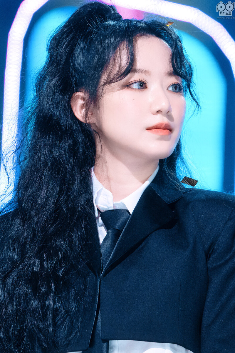 220327 (G)I-DLE at Inkigayo documents 22