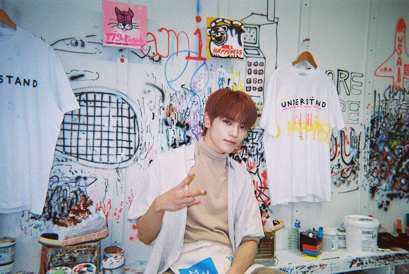 220430 NCT Instagram Update - Taeyong documents 3