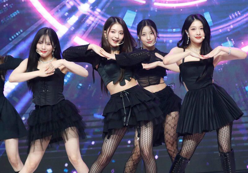 230713 fromis_9 at 2023 Broadcast Advertising Festival documents 4