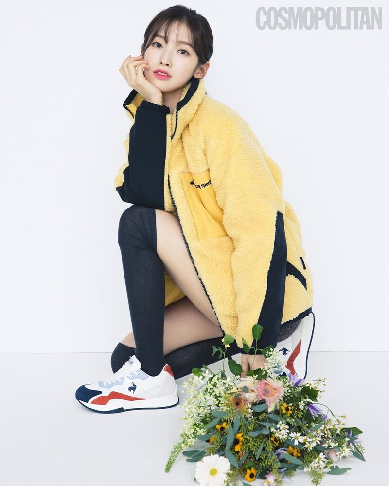 Oh My Girl's  Arin for Cosmopolitan Magazine October 2021 issue documents 1