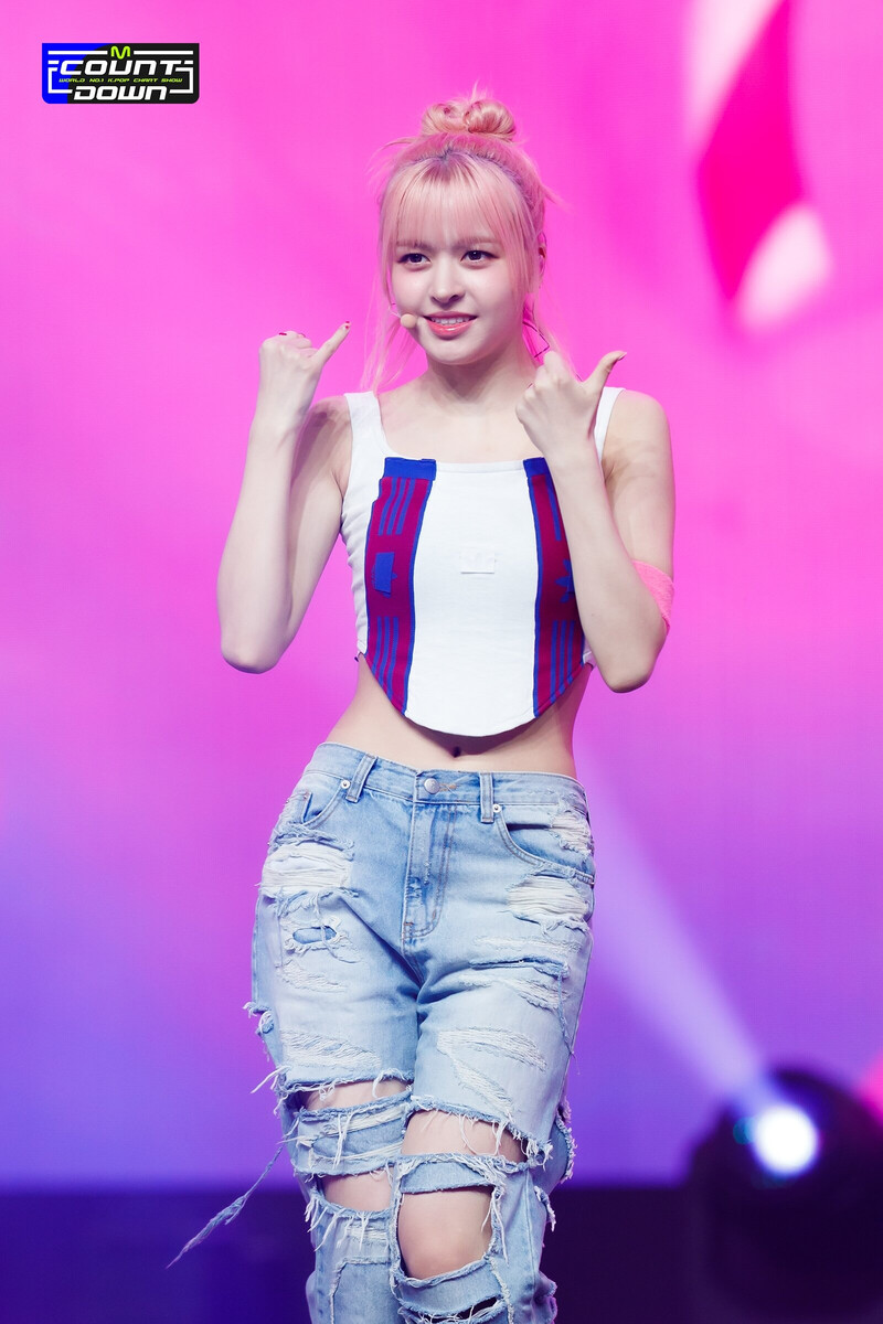 230323 NMIXX Lily - 'Young, Dumb, Stupid' at M COUNTDOWN documents 2