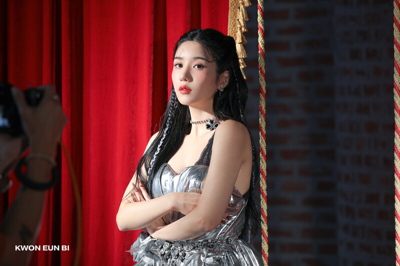 221024 Woollim Naver Post - Kwon Eunbi - 'Lethality' Jacket Behind documents 9