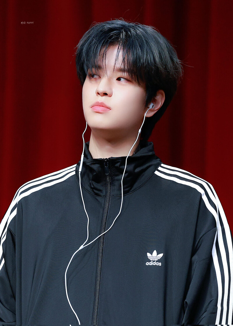 231117 StrayKids Seungmin- SOUNDWAVE Fansign Event | kpopping