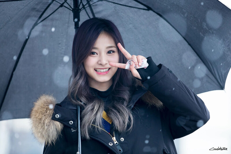 Tzuyu732.jpg