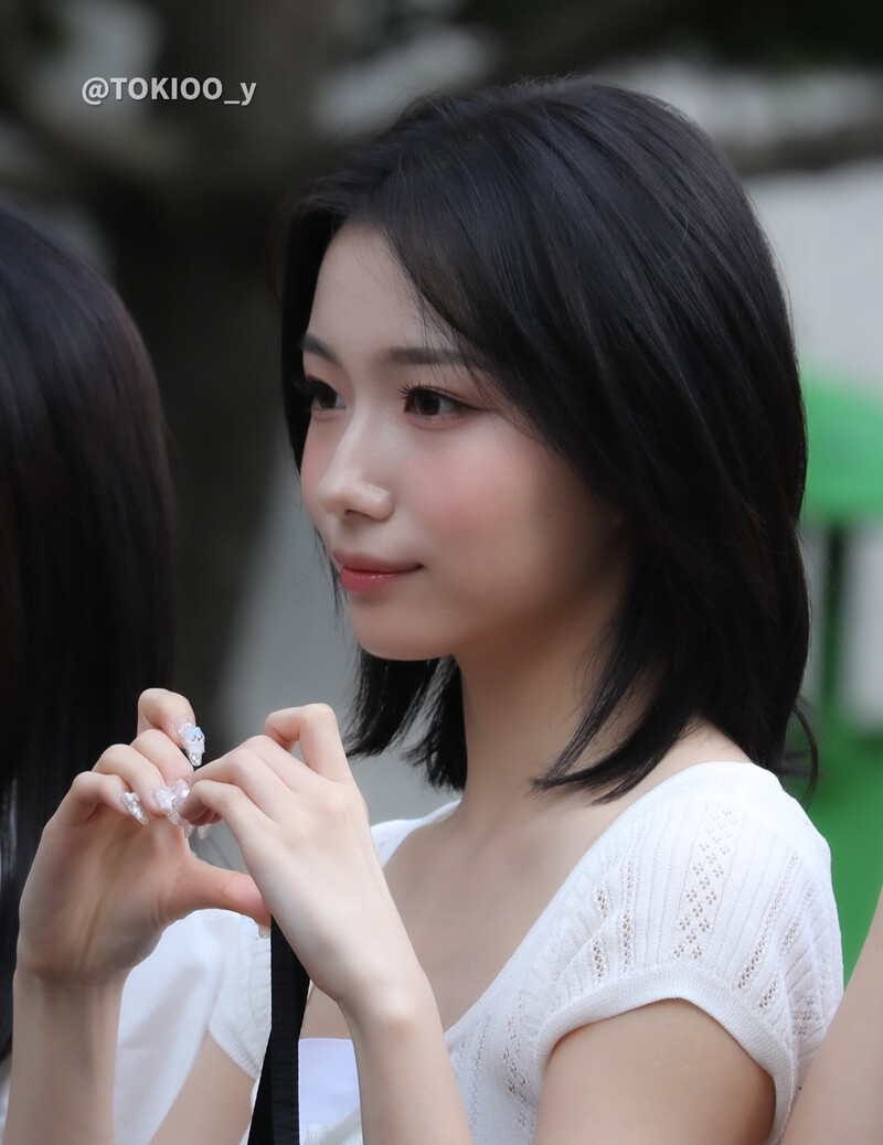 240614 Kep1er Youngeun - Music Bank Commute documents 2