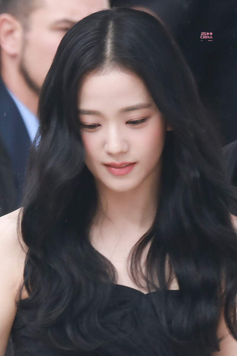 220927 BLACKPINK Jisoo at DIOR SS23 Show in Paris documents 1