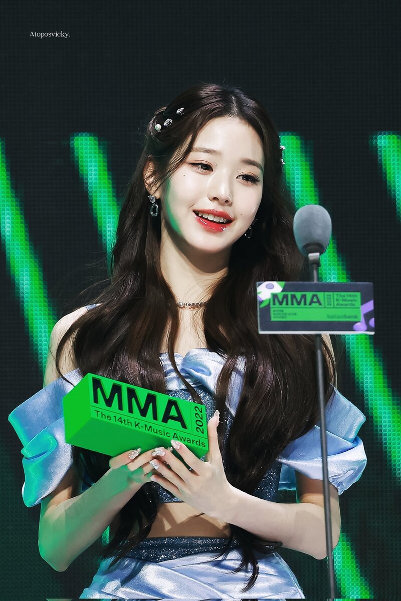 221126 IVE Wonyoung at Melon Music Awards documents 10