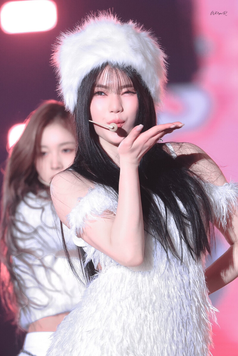 241214 STAYC Isa  at '2024 Music Bank Global Festival in Japan' documents 2