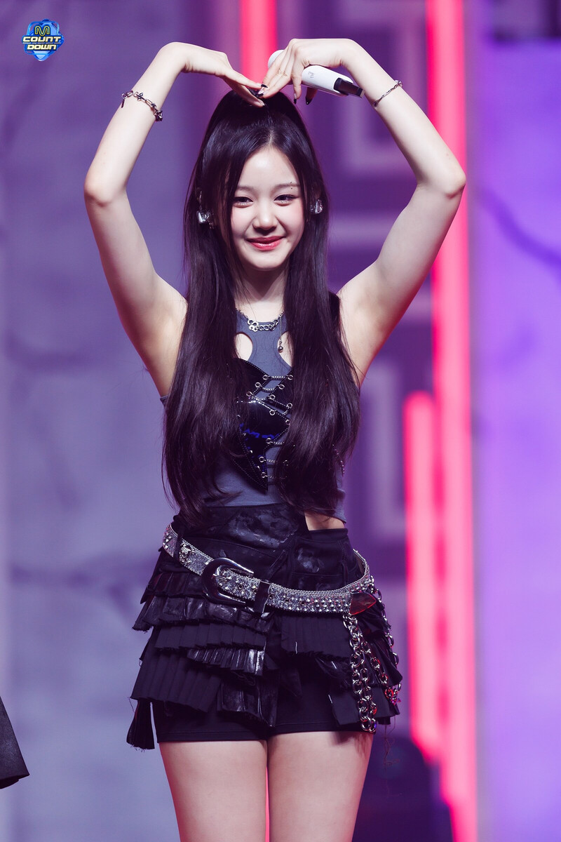 240425 BABYMONSTER Pharita - 'SHEESH' at M Countdown documents 11