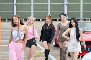 241022 - Loossemble Naver Post| TTYL Fantasy ver. Jacket shoot Behind The Scenes