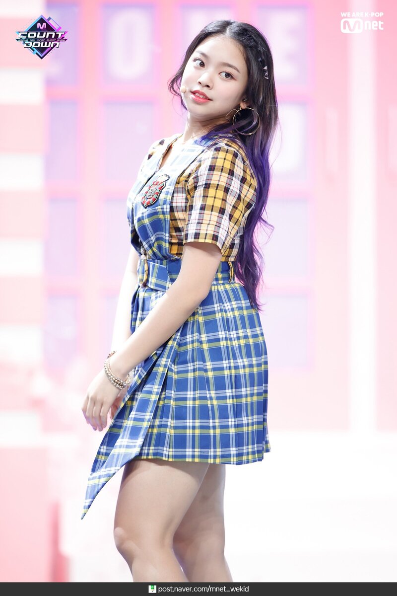 190523 Cherry Bullet - 'Really Really' + 'Ping Pong' on M COUNTDOWN documents 4