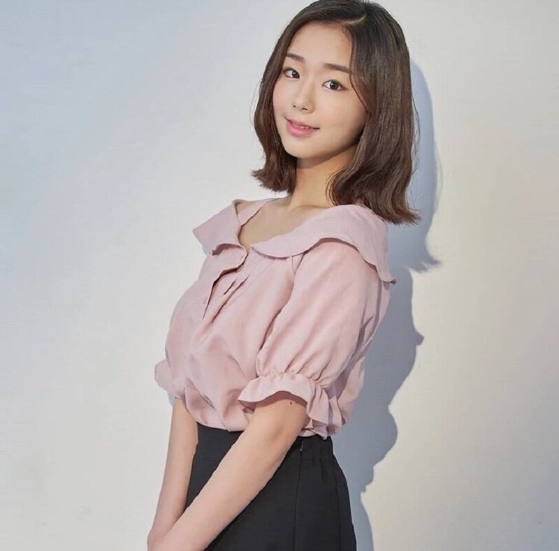 Kim Chaeyeon 2020 Profile Photos documents 5