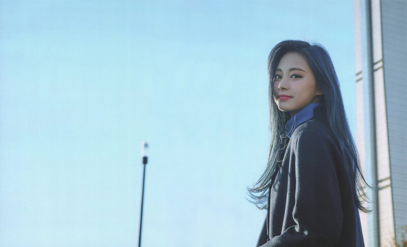 Yes, I am Tzuyu 1st Photobook [SCANS] | kpopping