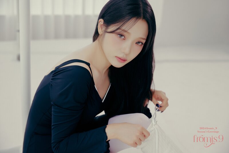 fromis_9 - 2024 SEASONS GREETINGS Preview Cuts documents 4