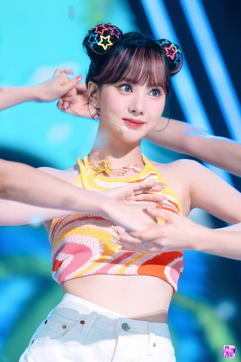 220717 VIVIZ Eunha - 'LOVEADE' at SBS Inkigayo documents 3