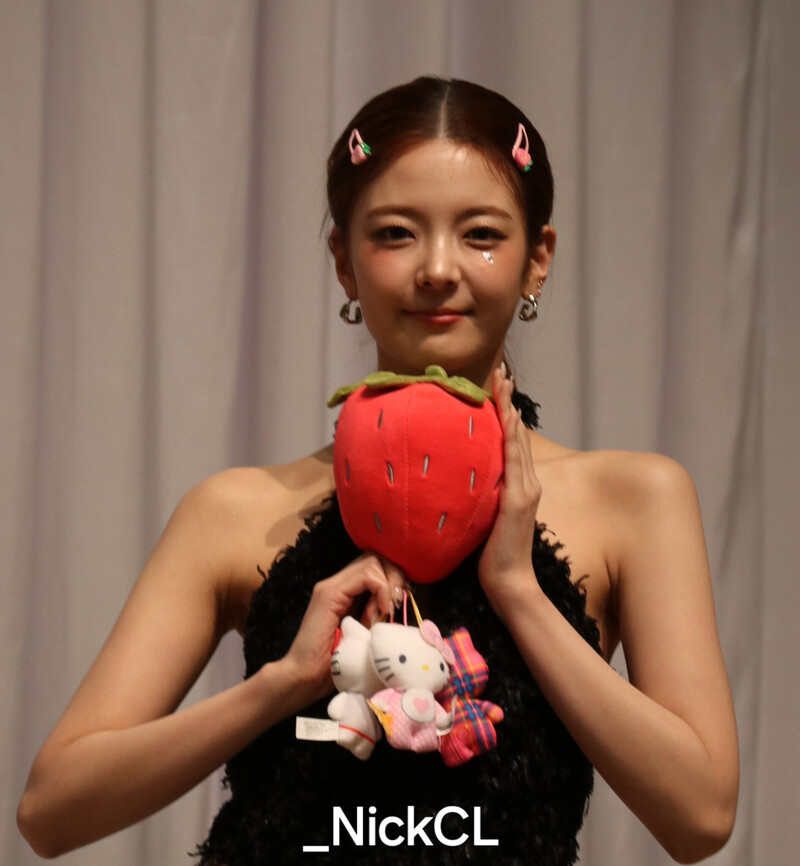 241026 ITZY Lia - MakeStar Fansign Event documents 1