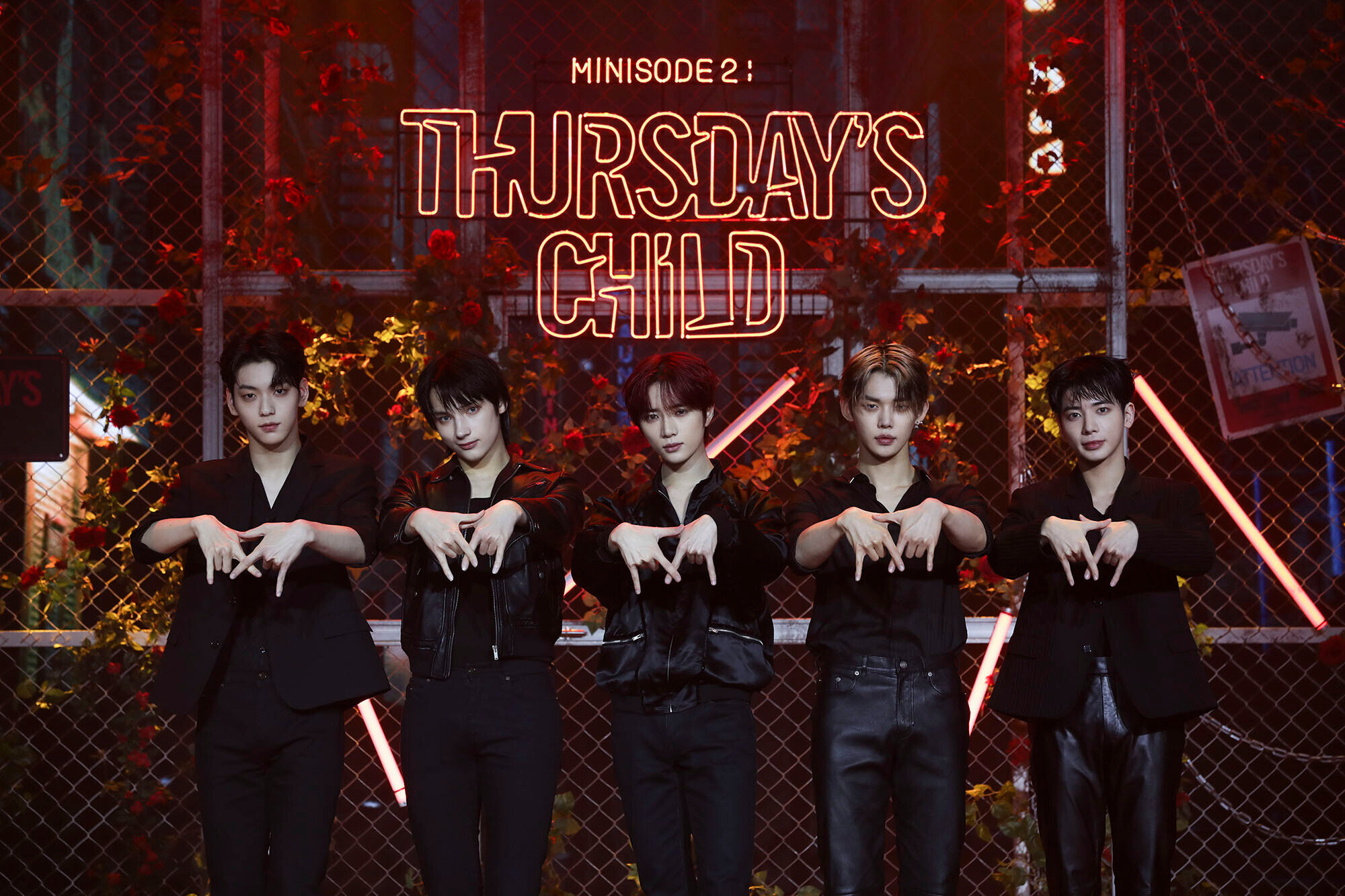 220509 TXT- 'minisode 2: THURSDAY'S CHILD' Showcase | kpopping