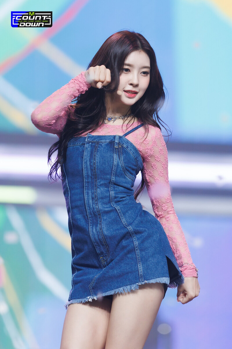 230420 Kep1er Dayeon 'Giddy' at M Countdown documents 6