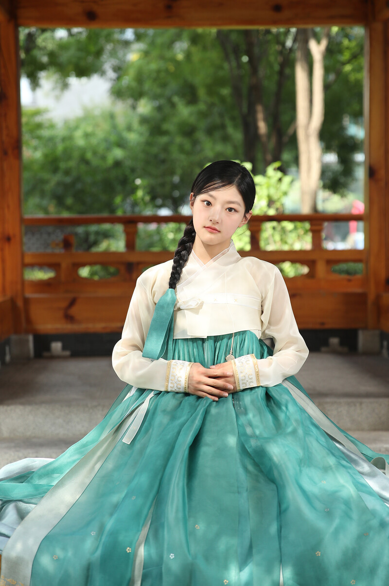 KISS OF LIFE Haneul - 2024 Hanbok Interview Photos by News1 documents 5