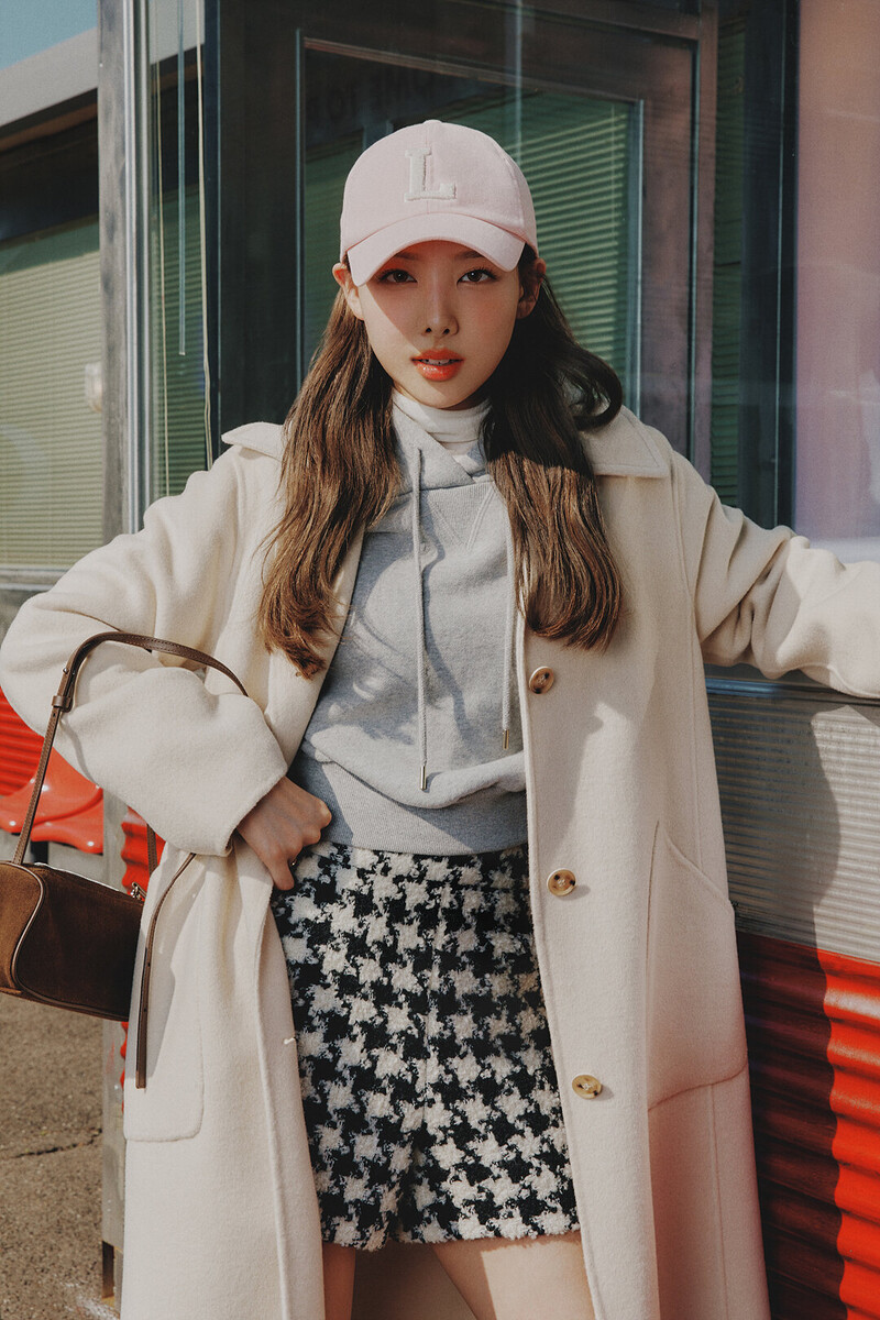 TWICE Nayeon for OLIVE DES OLIVE 2022 Winter Collection documents 6