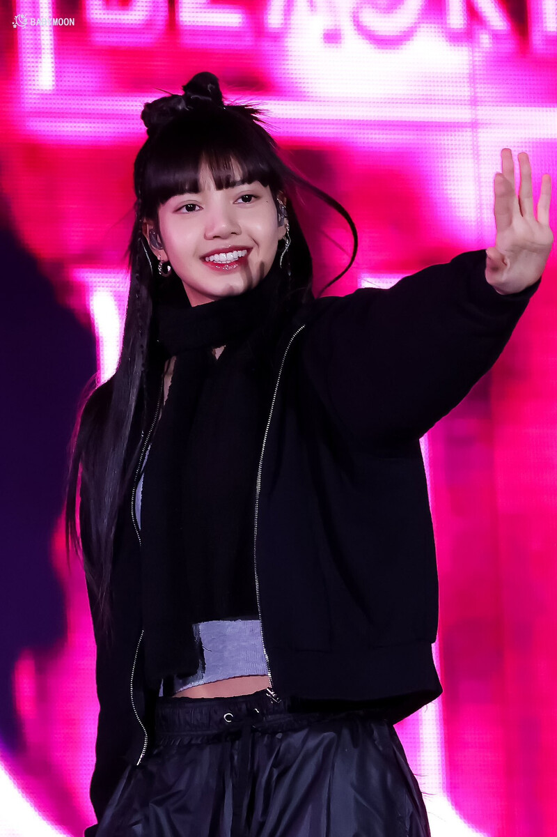 221120 BLACKPINK Lisa - 'BORN PINK' Concert in Los Angeles Day documents 1