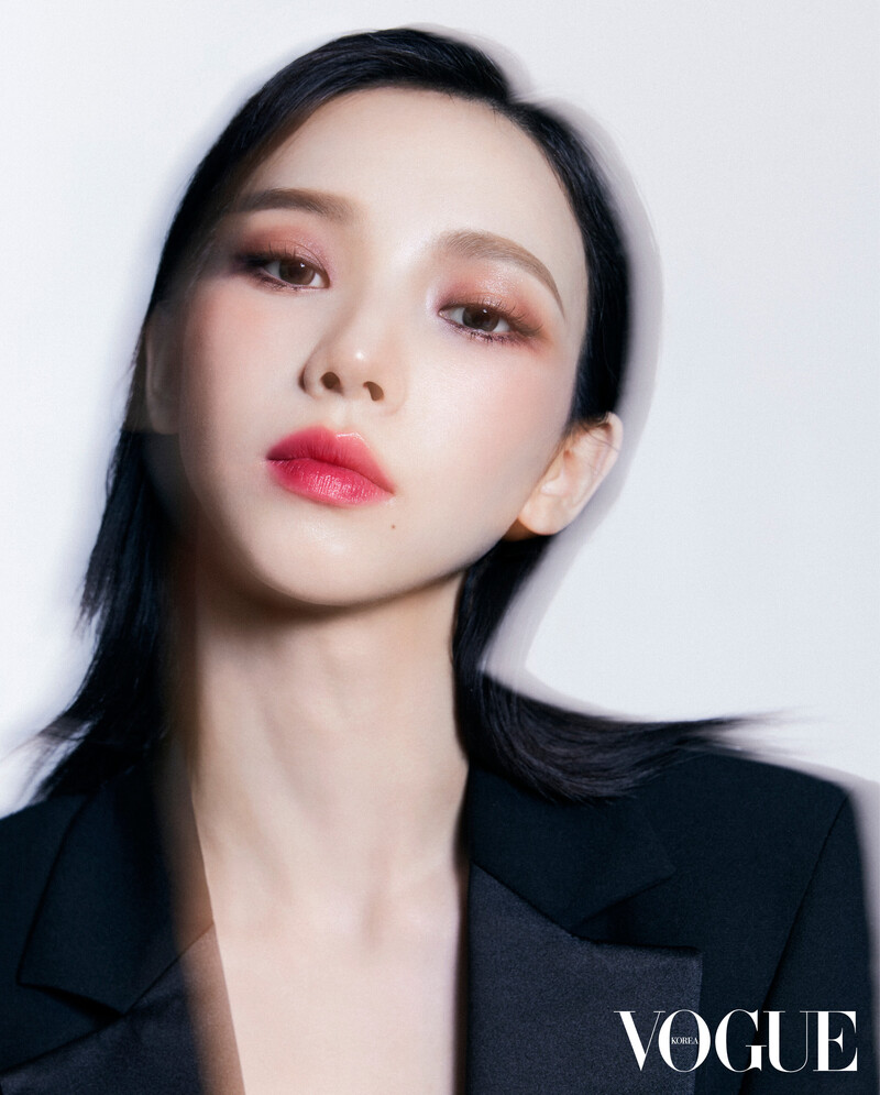 aespa Karina x YSL Beauty for Vogue Korea January 2024 Issue documents 5