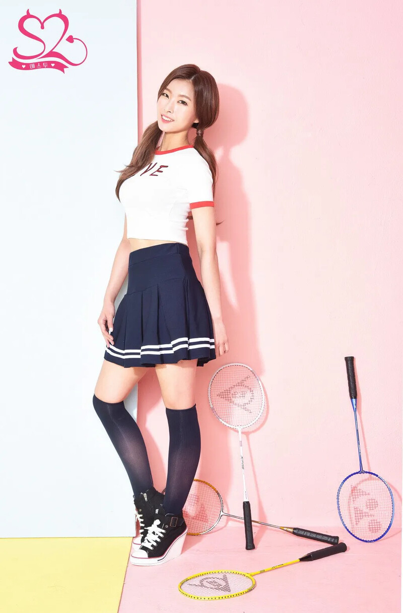 S2_Chaewon_Honeya_promo_photo_(1).png