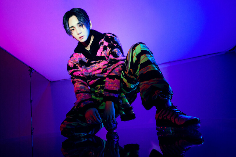 SHINee The 8th Album 'HARD' Concept Photos documents 5