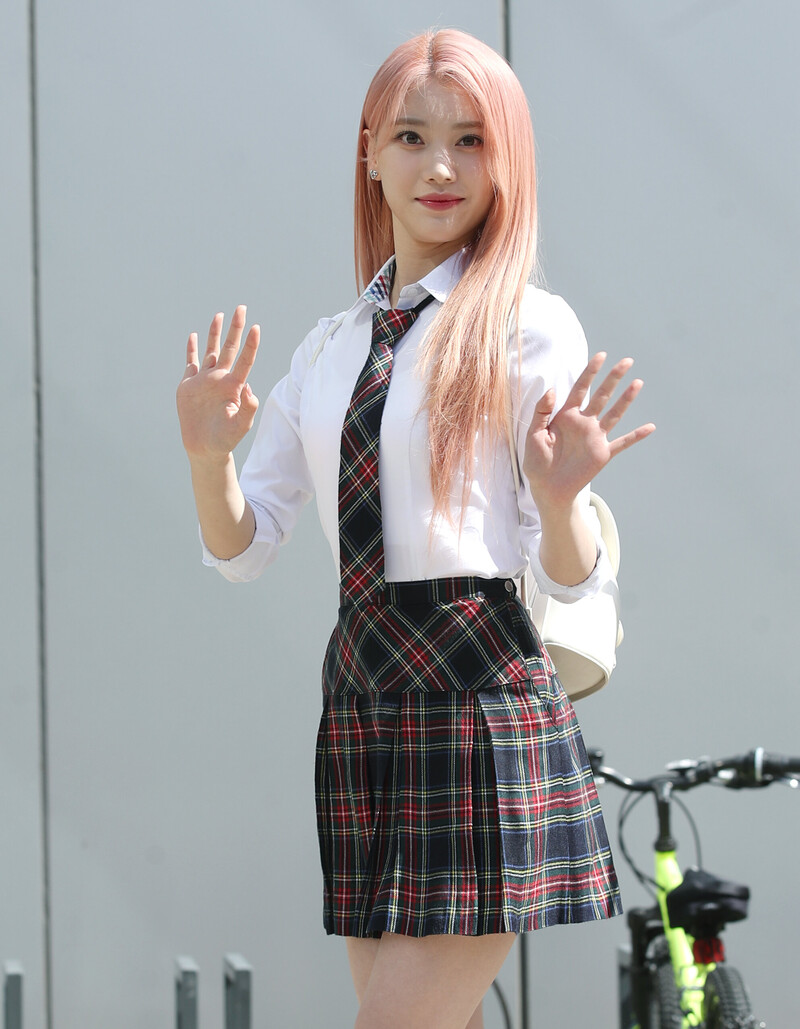 230914 Kep1er Xiaoting - 'Knowing Brothers' Recording documents 2