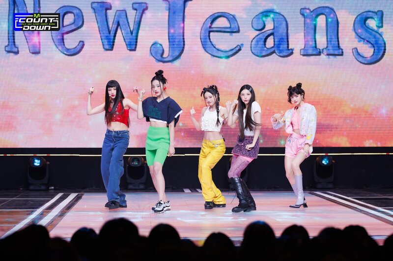 220825 NewJeans 'Hype Boy' at M Countdown documents 4