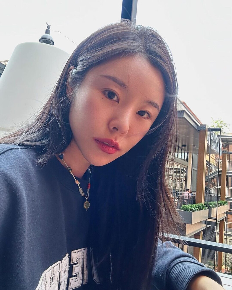 230522 Whee In Instagram Update documents 3